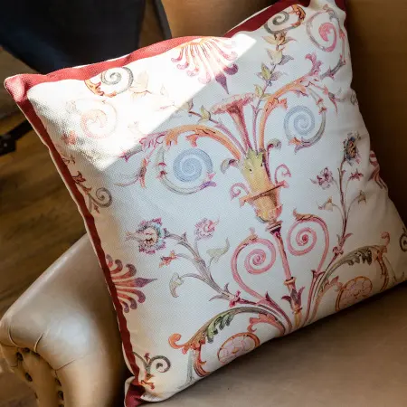 Подушка декоративная «Эрмитаж» beige, версия 2