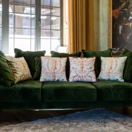 Подушка декоративная «Эрмитаж» beige, версия 2