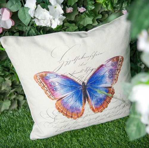 Интерьерная подушка «Мисс Октавия»