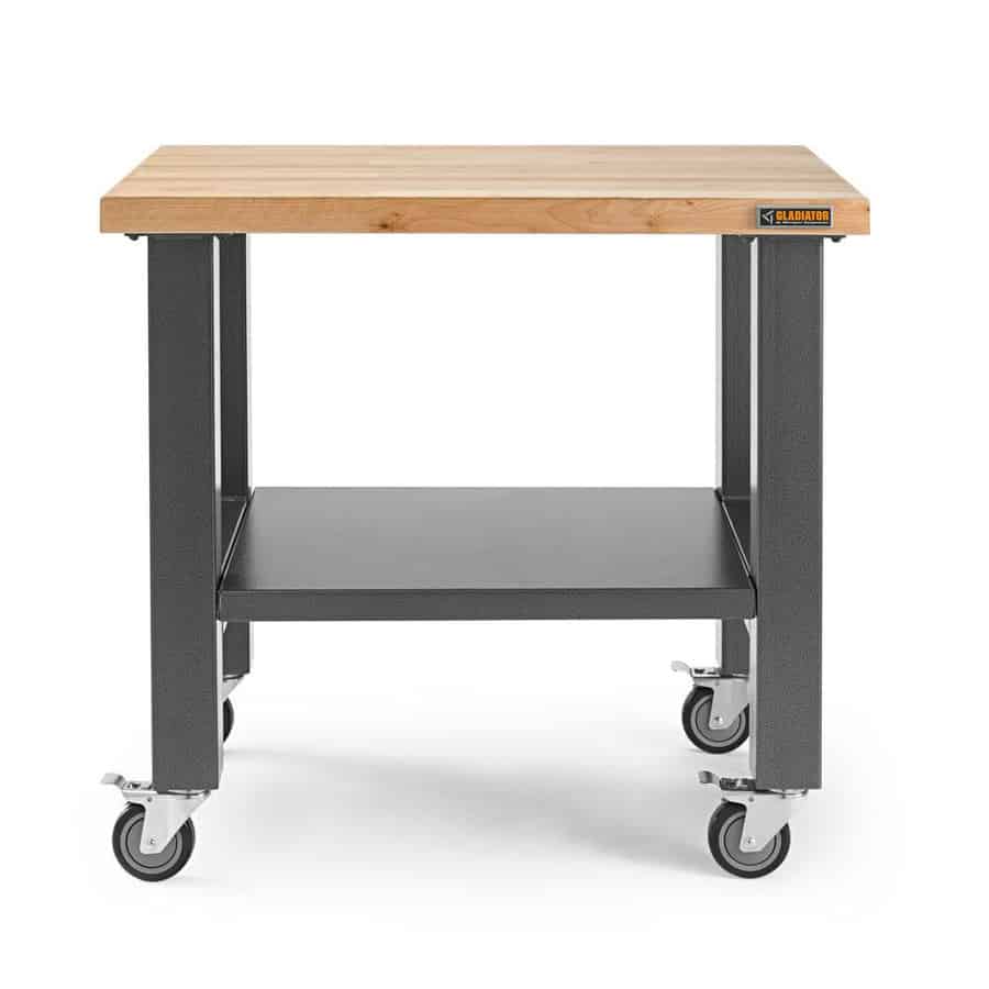 стол для различных работ на металлических ножках на колесиках и с деревянной столешницей.jpg